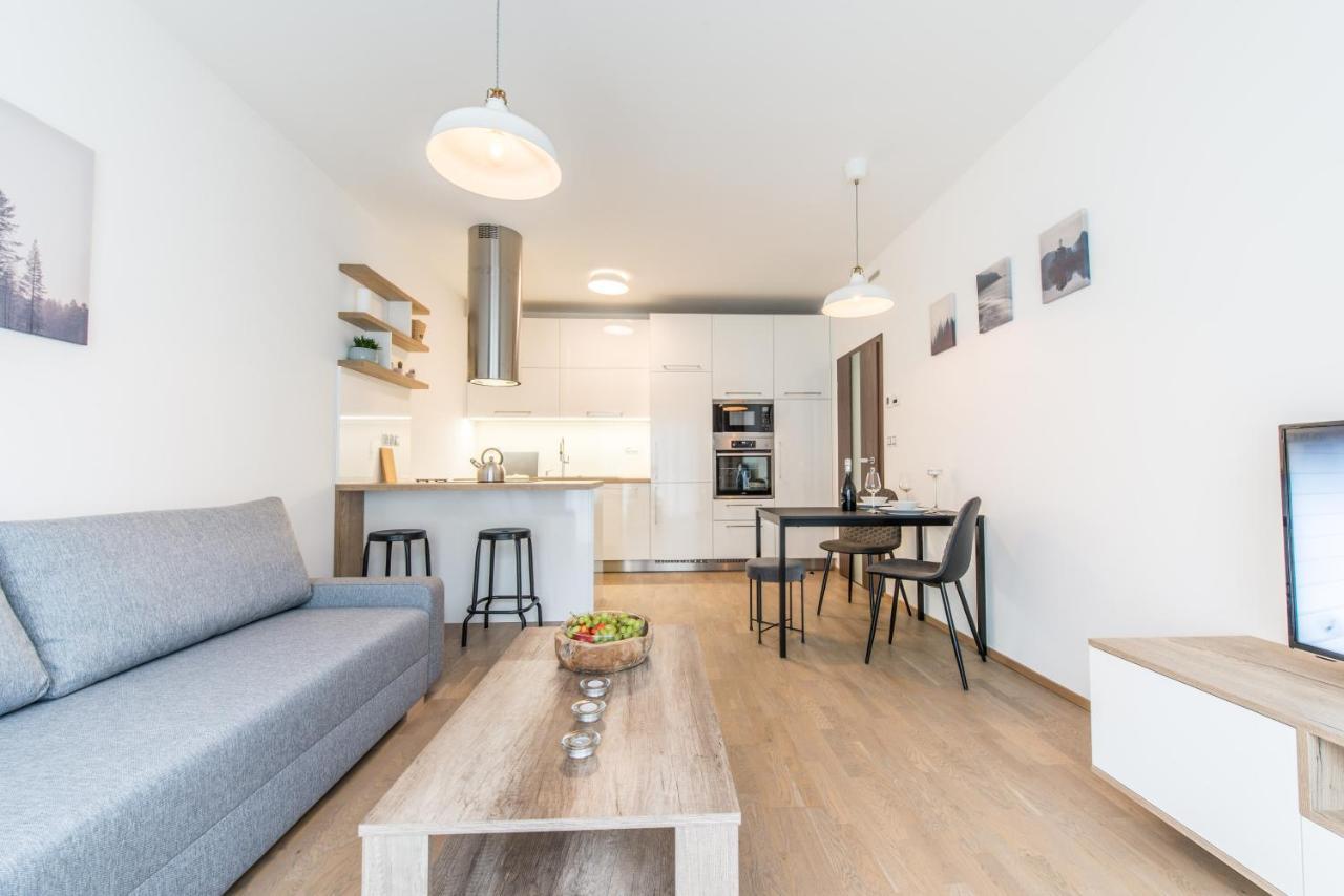 Mozart Central Apartments With Garage Prague Extérieur photo