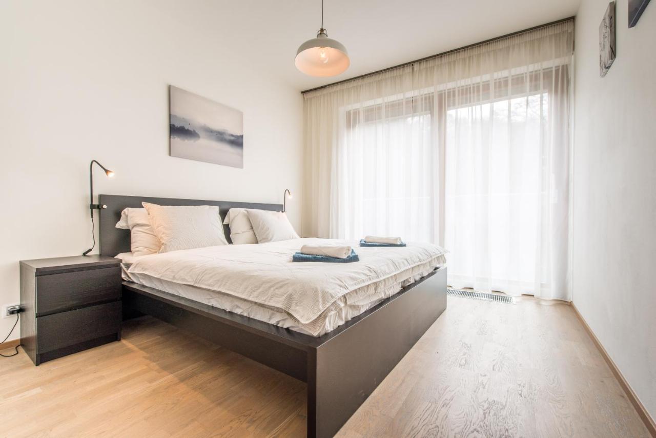 Mozart Central Apartments With Garage Prague Extérieur photo