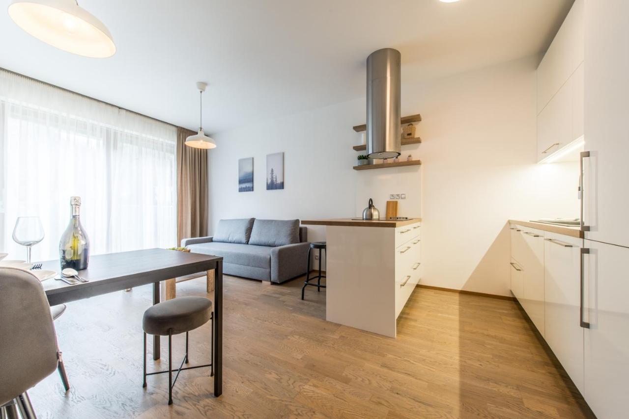Mozart Central Apartments With Garage Prague Extérieur photo