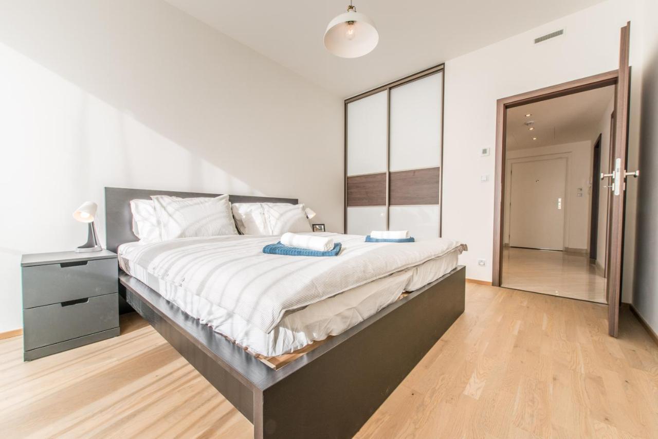 Mozart Central Apartments With Garage Prague Extérieur photo